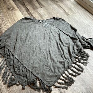 VENUS Gray Fringe Women’s lightweight Sweater
